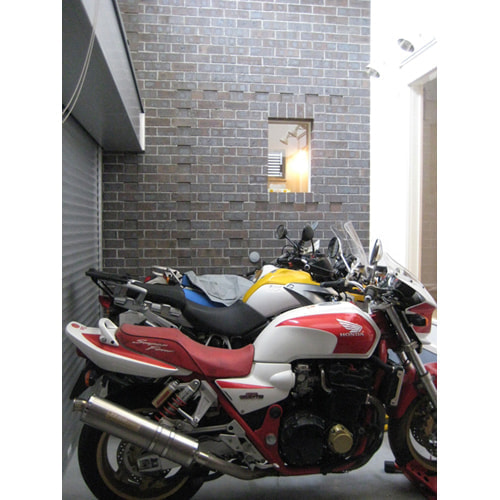 Bike BUILT-IN GARAGE